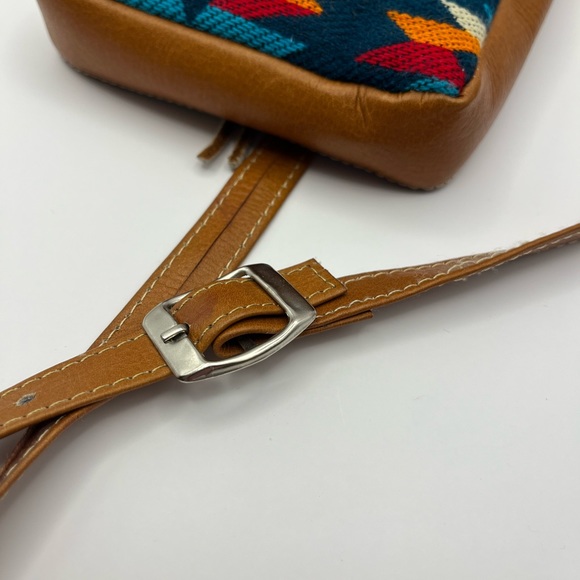 2448-HMT Equador Colorful Woven Wool & Brown Leather Crossbody Bag Preowned - Picture 5 of 8